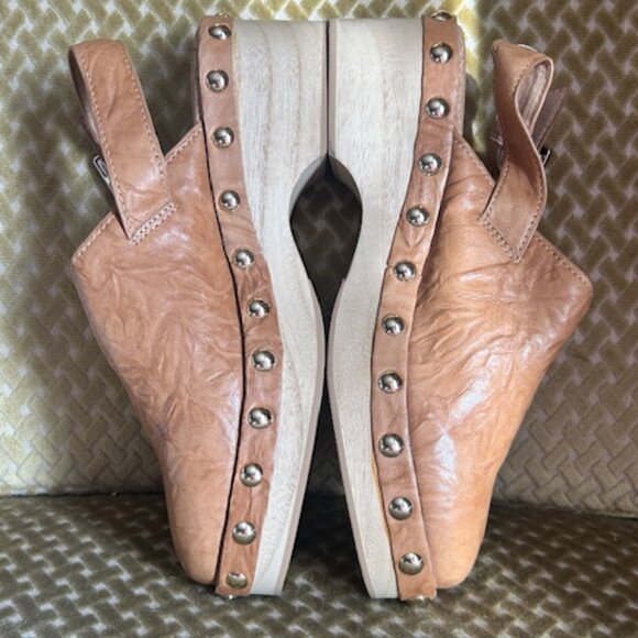 Free People x Kelsi Dagger Leather Stud Accent Cork Cushioned Norma Clogs NEW - Picture 8 of 16